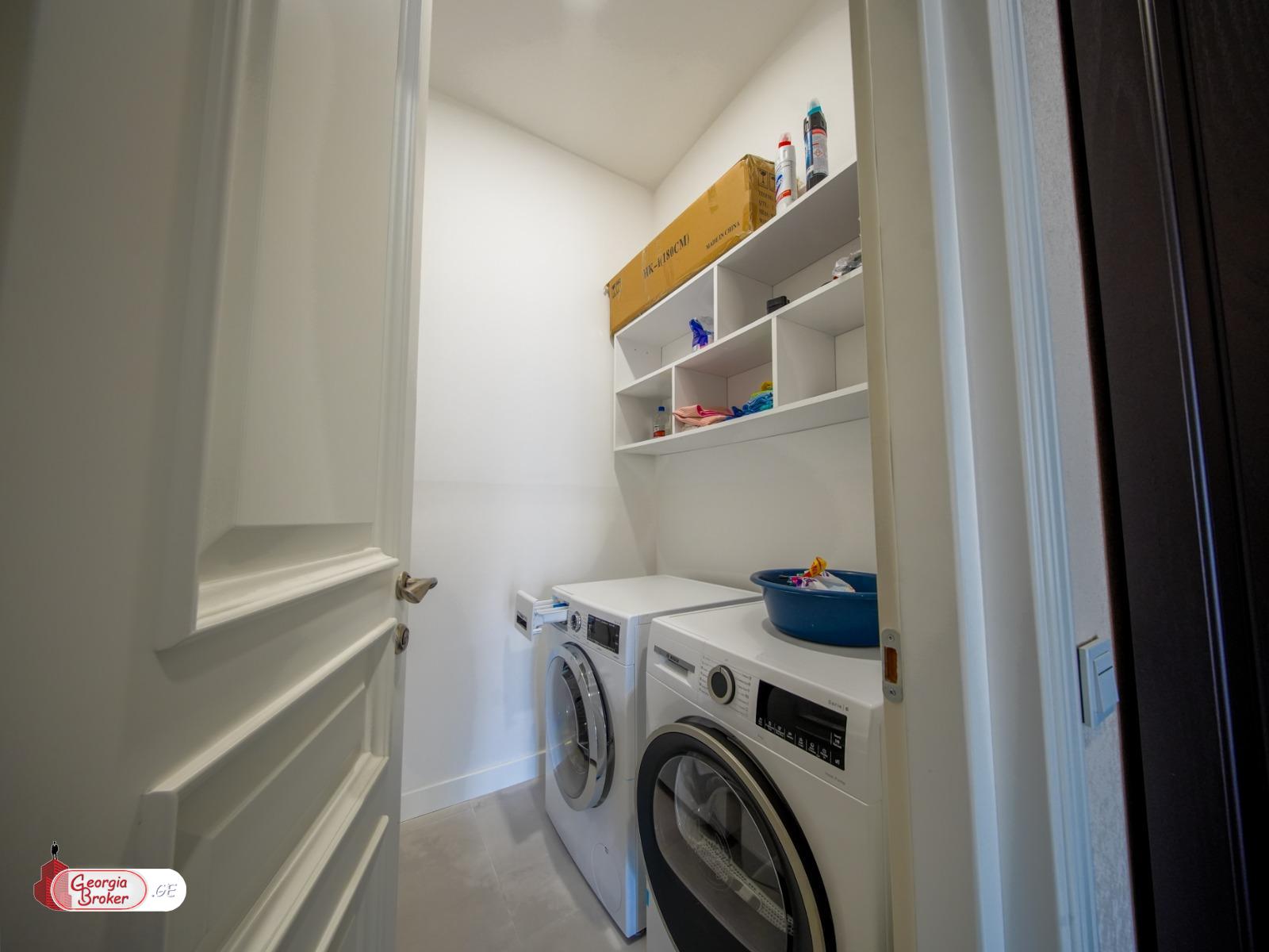 იყიდება ახალი გარემონტებული 5 ოთახიანი ბინა   "დომუსში"